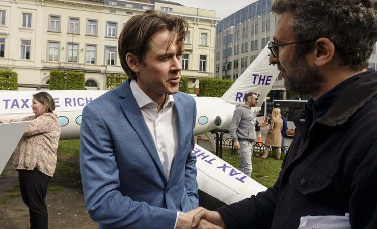 BANKERNES FEDE FEST SKER PÅ DIN OG MIN REGNING
